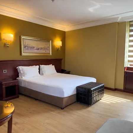 Bilek Hotel