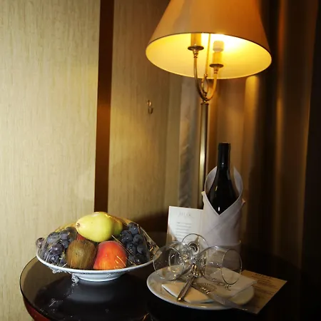 Bilek Hotel